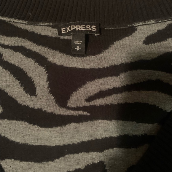 Express Animal print sweater - Picture 3 of 5